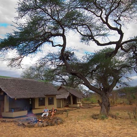 Severin Safari Camp Tsavo West National Park Екстер'єр фото