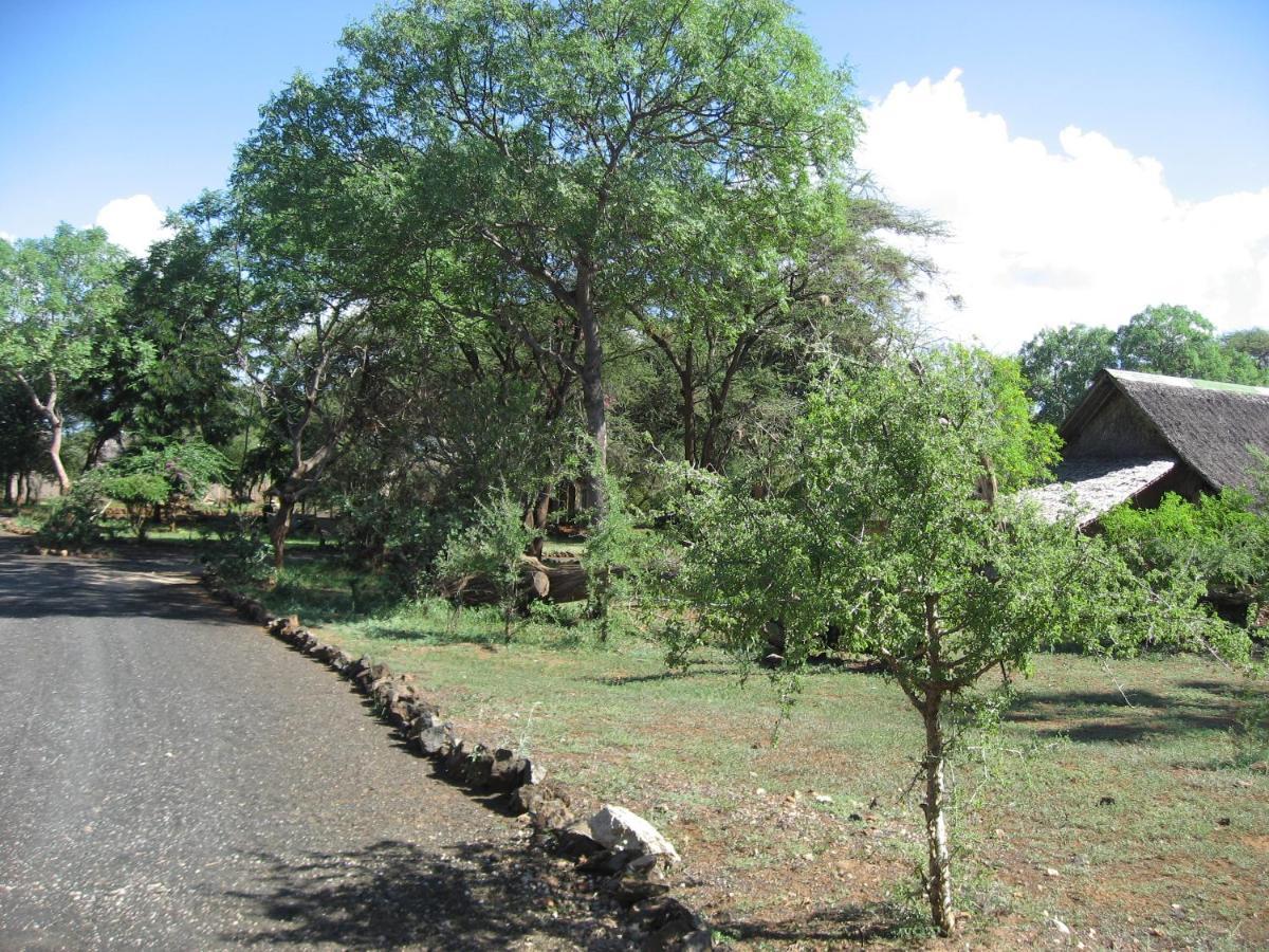Severin Safari Camp Tsavo West National Park Екстер'єр фото