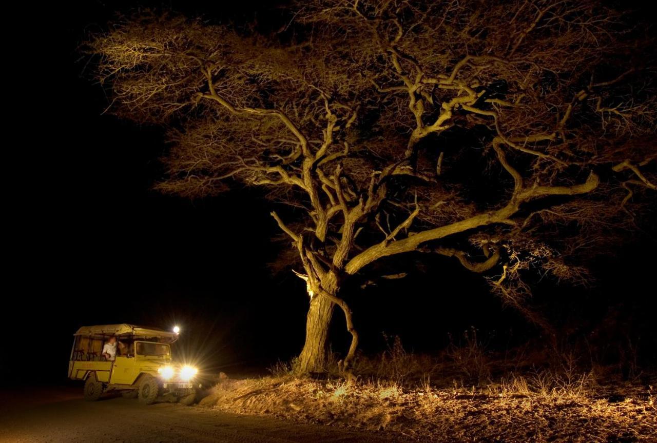 Severin Safari Camp Tsavo West National Park Екстер'єр фото